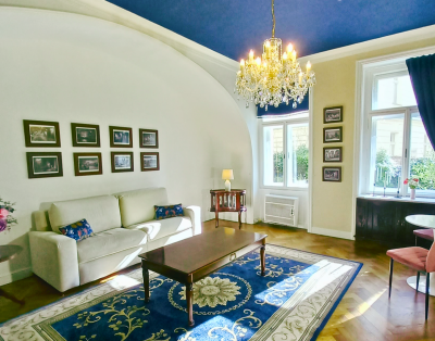 Old Town • Charles Bridge 3 min • garden • B´fst